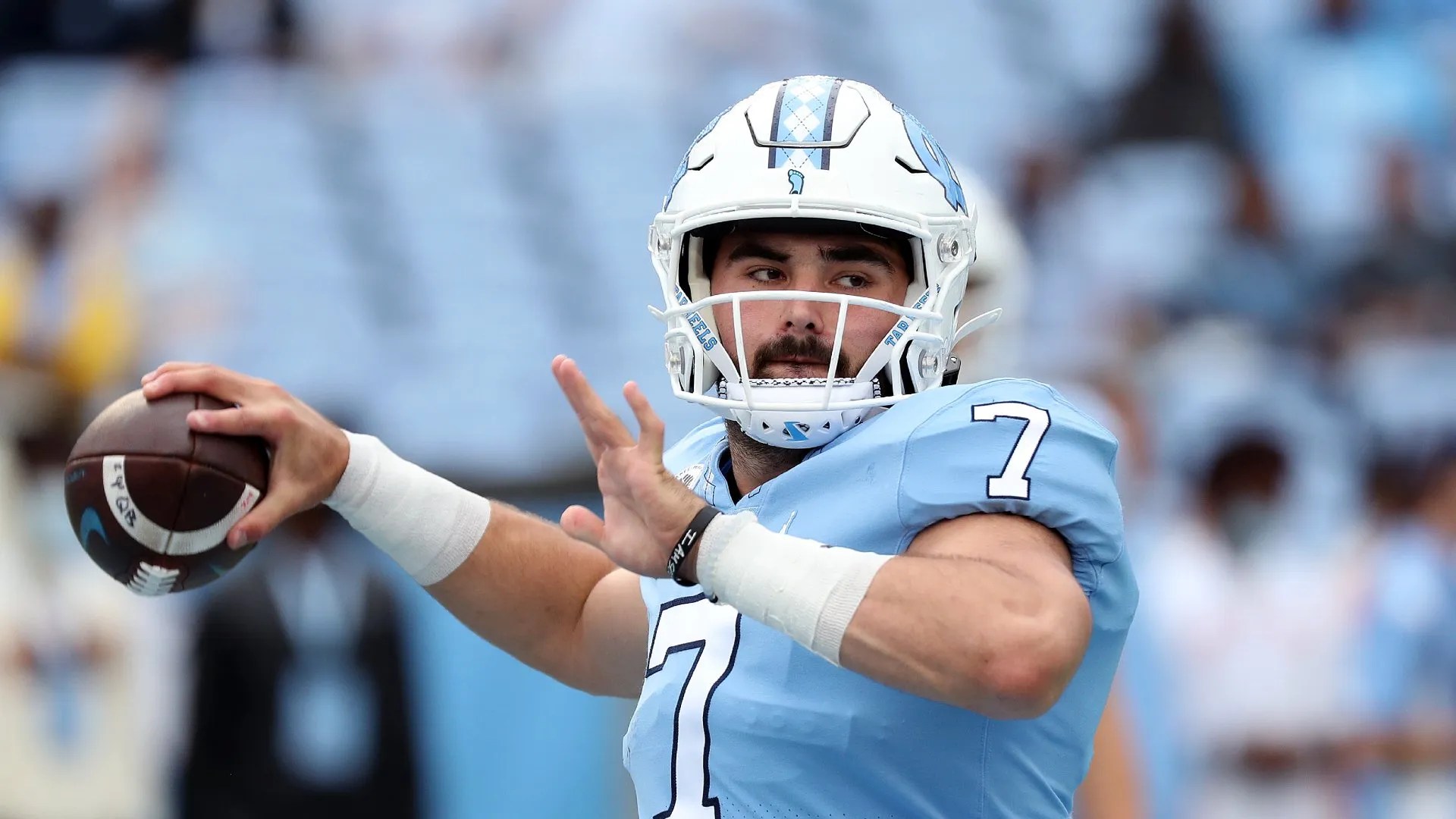 Raiders 7-Round 2022 Mock Draft: Raiders Take QB in First Round